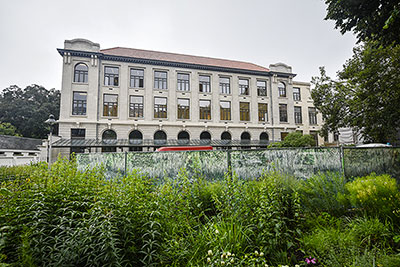 StartupVillage Antwerpen, voormalig OCMW-gebouw