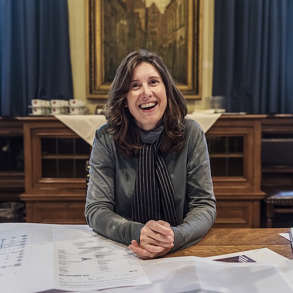 Ann Volders, projectleider van de restauratie en renovatie van het stadhuis